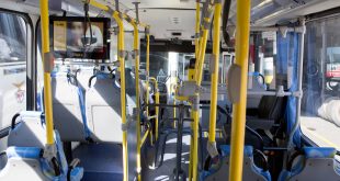 interior de um ônibus municipal de Barueri