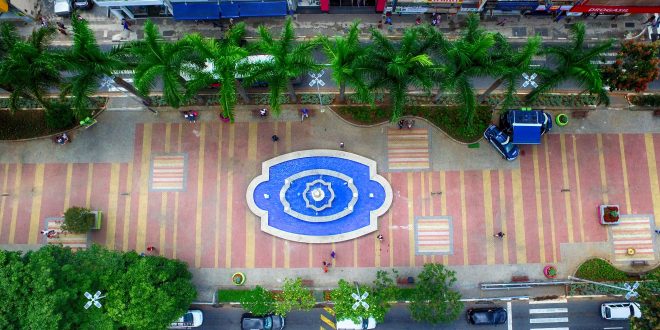 foto aérea do Boulevard Central de Barueri