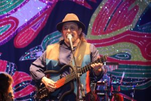 Geraldo Azevedo se apresenta no Arraiá de Barueri