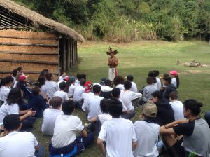 índio guarani do Sítio do Sol palestra para alunos da escola Dagmar Ribas