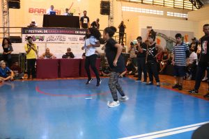 dançarinos participam do 1º Festival de Dança Breaking em Barueri (Boom Breaking)