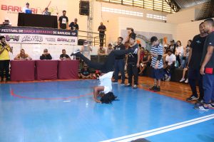 dançarinos participam do 1º Festival de Dança Breaking em Barueri (Boom Breaking)
