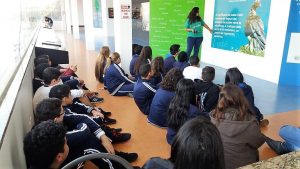 alunos da Emef Alexandrino da Silveira Bueno acompanham palestra no Memorial do Rio Tietê em Salto