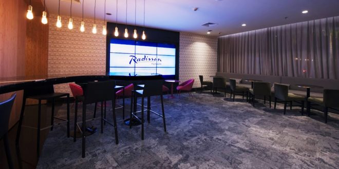 bar do hotel Radisson Alphaville