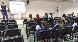alunos da Fieb acompanham palestra