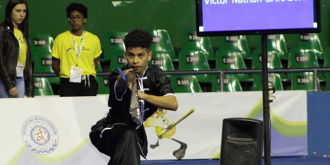 Victor Nathan Saraiva se apresenta no Campeonato Mundial Júnior de Kung Fu Wushu