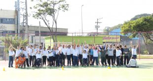 Participantes do sdpd movimenta posam para foto