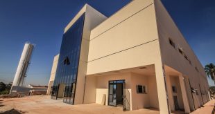 fachada do complexo hospitalar santana de parnaíba com as obras quase concluídas