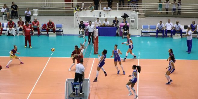 hinode barueri disputando uma partida da superliga