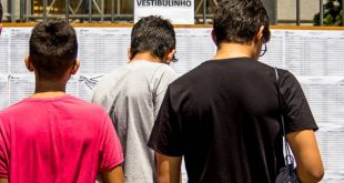 candidatos converindo lista de convocados do vestibulinho da etec