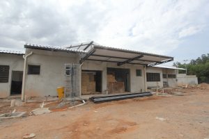 fachada da futura casa de passagem da aldeia de barueri em obras