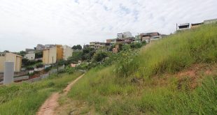 vista do terreno onde serão construídos os apartamentos