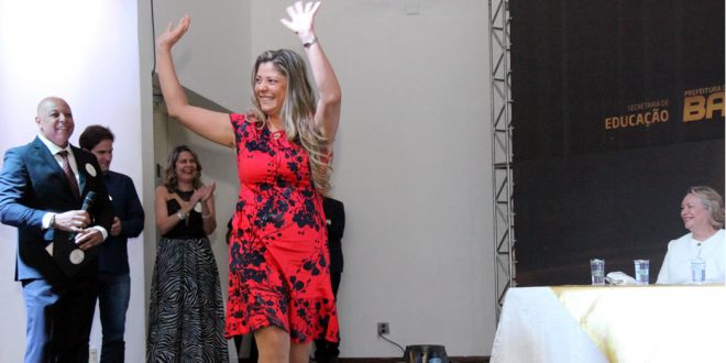 Estão abertas as inscrições para o prêmio Professor Giz de Ouro