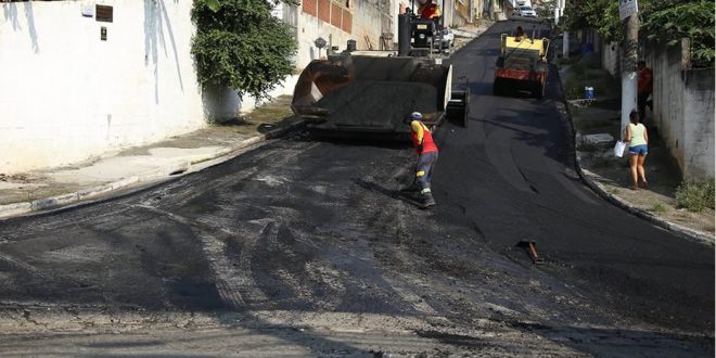 Prefeitura chega à marca de 200 km de vias pavimentadas