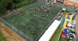 Sol e esporte marcaram a inauguração do novo campo de futebol no Votupoca